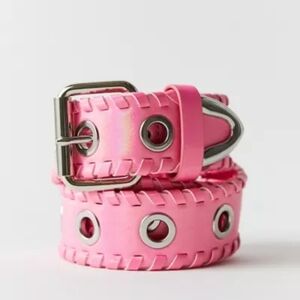 DEVON GROMMET BELT IN PINK